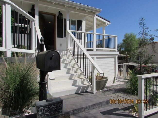 Building Photo - Completely remodeled 2bed/2bath cottage in...