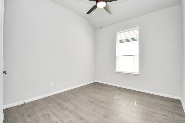 Building Photo - 19807 Palomino Pr Trl