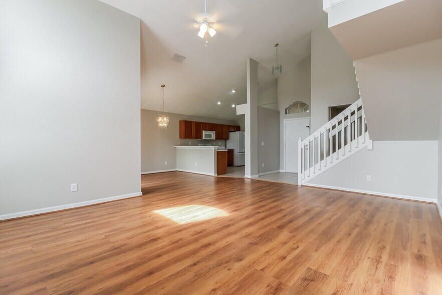 Building Photo - 3753 Judson Dr