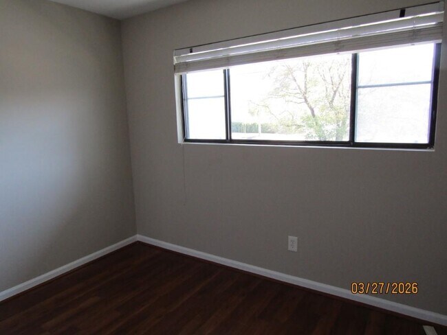 Building Photo - 7700 Porcher Dr