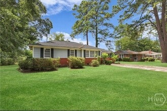 Building Photo - 7 Chippewa Dr