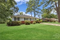 Building Photo - 7 Chippewa Dr