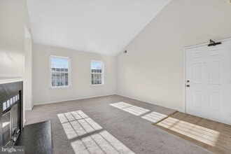 Building Photo - 6903 Sandra Marie Cir