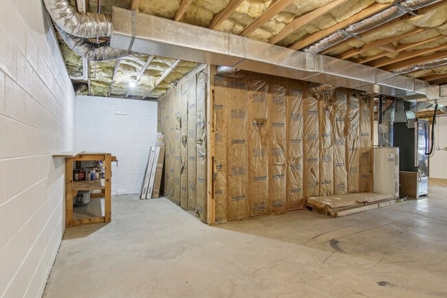 Building Photo - 11 Timothy Ln