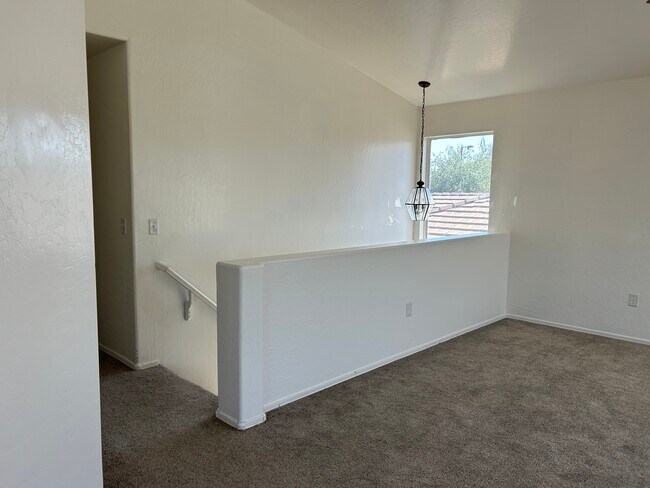 Building Photo - 13435 W Berridge Ln