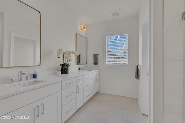 Building Photo - 511 NJ-35