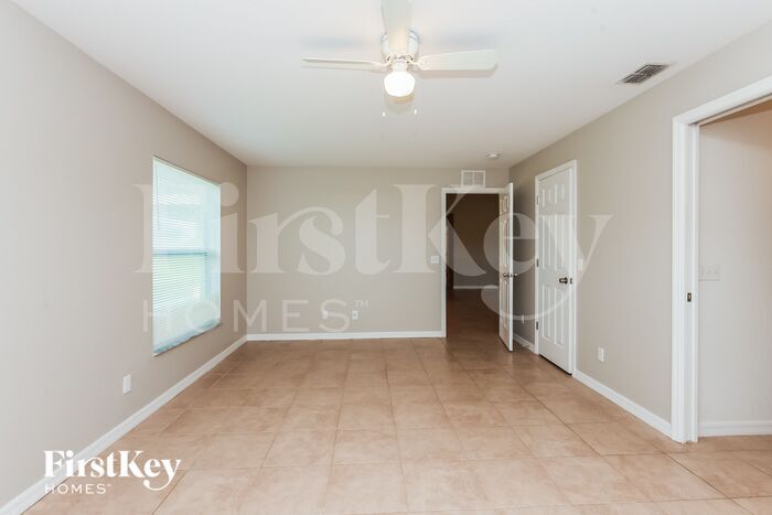 Building Photo - 12097 Helios Ave