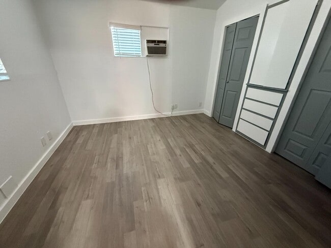 Building Photo - 1910 Escalon Ave