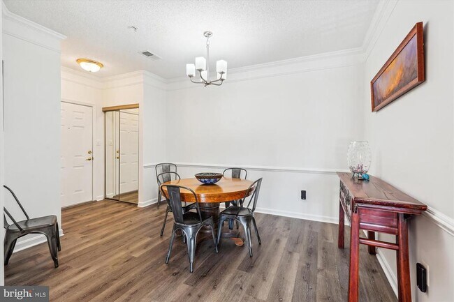 Building Photo - 12161 Abington Hall Pl
