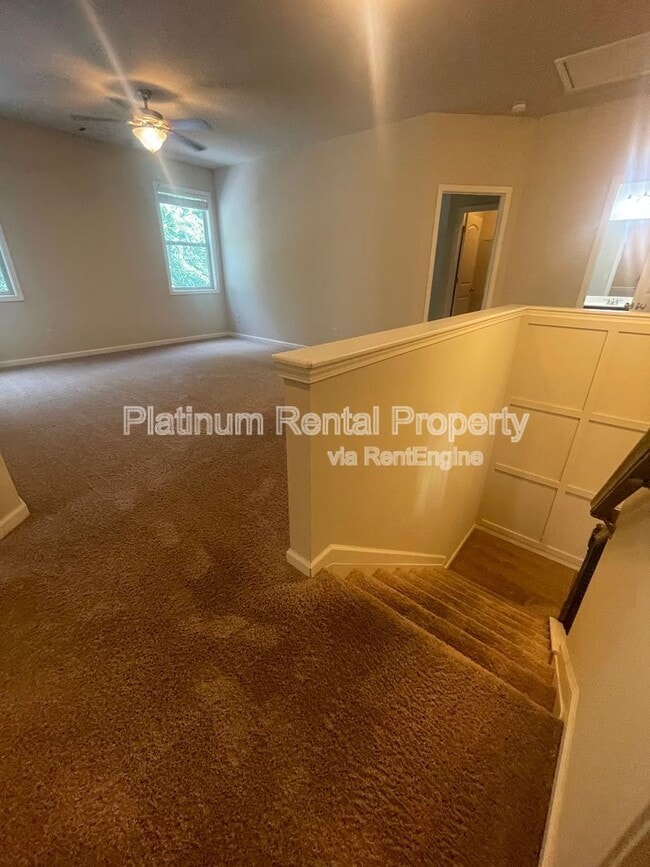 Building Photo - 7350 Silk Tree Pt