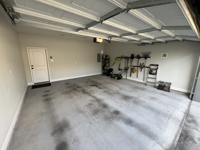 Building Photo - Partially Furnished Home on Sterling Oaks Dr. with Premium Features