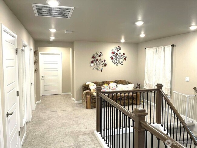 Building Photo - 20511 SE 256th St