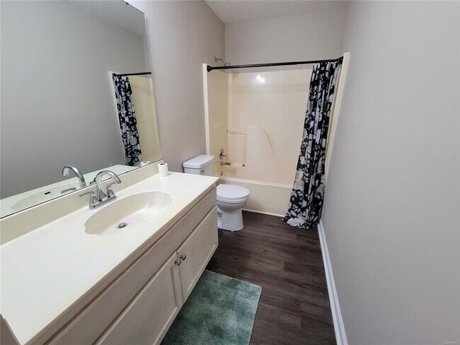 Building Photo - 6501 Juniper Tree Ln