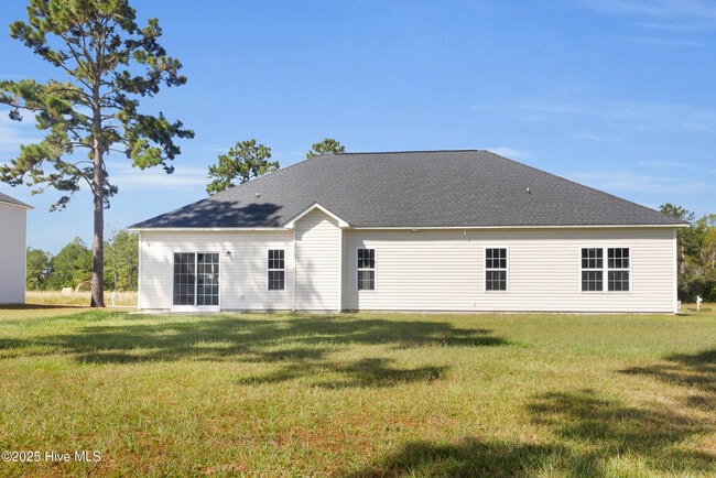 Building Photo - 174 Finch Ln