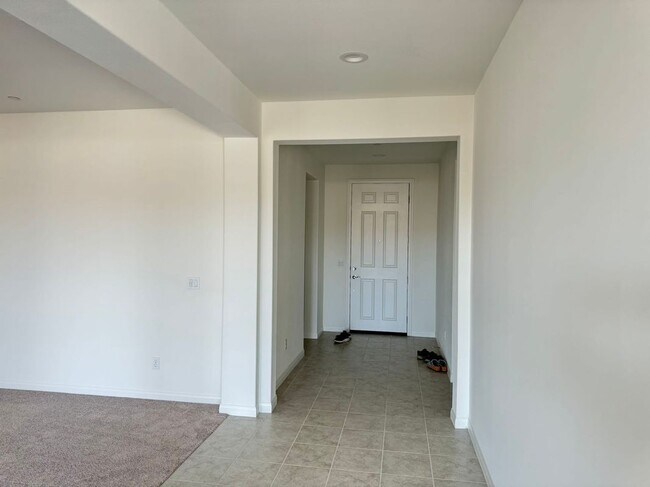 Building Photo - 12783 Mendocino Ridge Dr