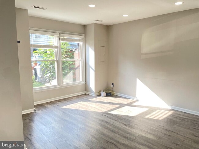 Building Photo - 6013 Rabbit Hill Ct