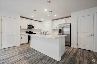 Building Photo - 376 Yellow Finch Ln