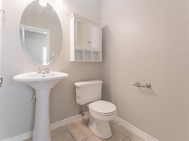 Building Photo - 210 Sendero Dr