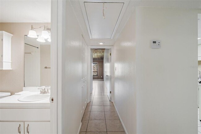 Building Photo - 200 Maitland Ave