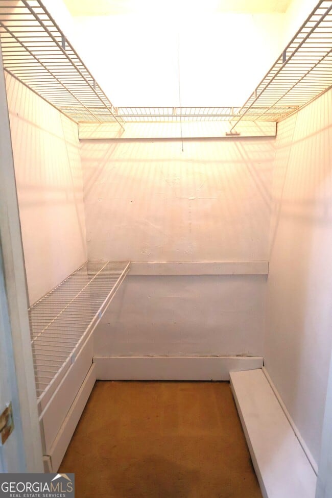 Building Photo - 217 Mountain View St