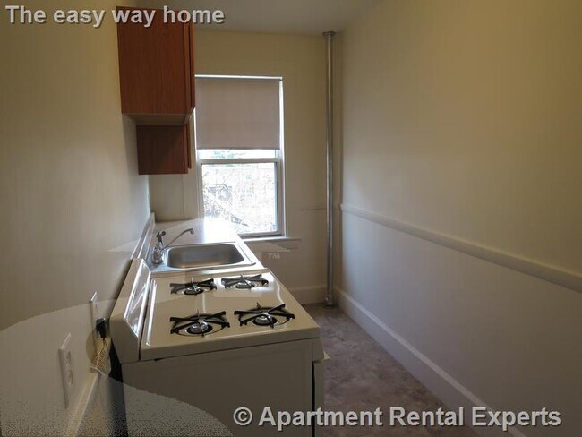 Building Photo - 155 Summer St