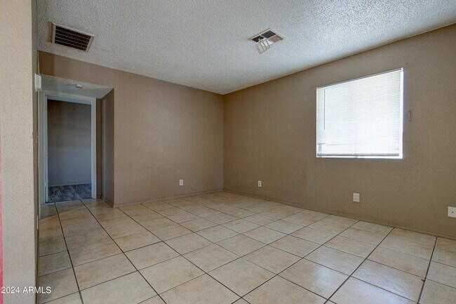 Building Photo - 9631 N 12th Ave