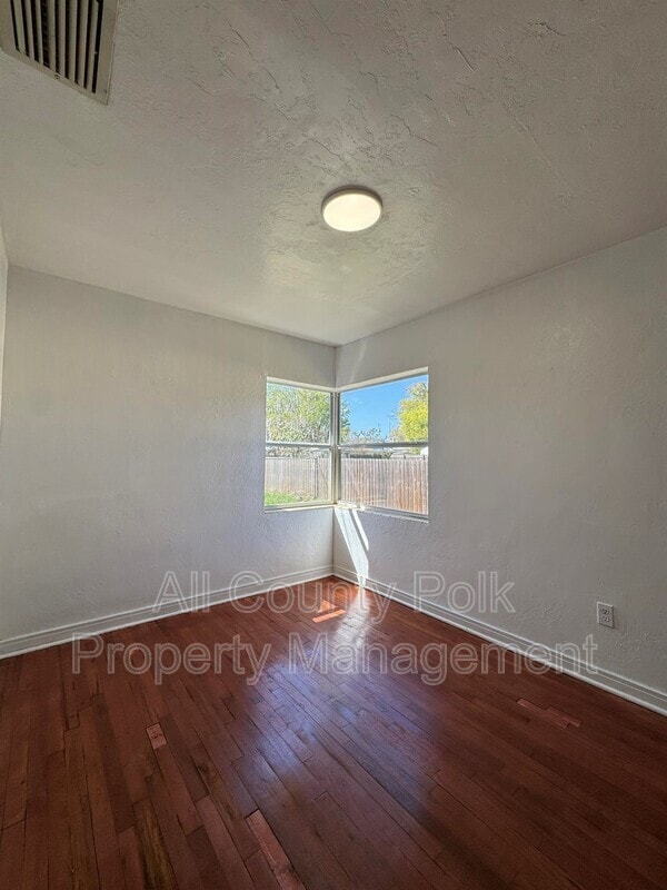 Building Photo - 745 E Valencia St