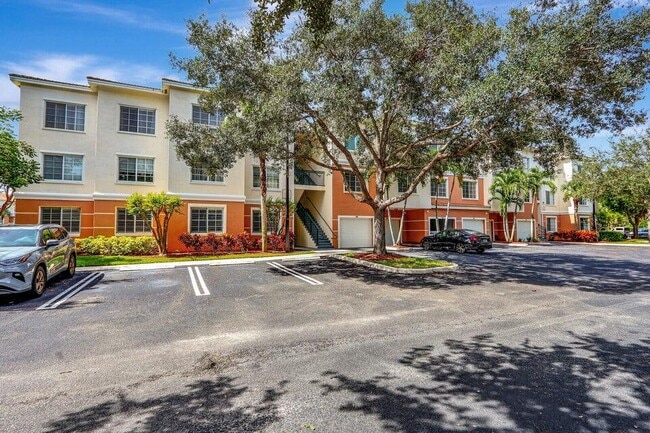 Primary Photo - 7101 Myrtlewood Cir W