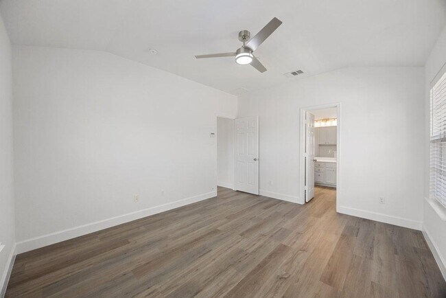 Building Photo - 14815 Avery Ranch Blvd