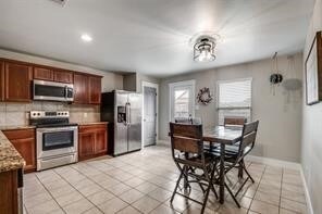 Building Photo - 1124 Basswood Ln