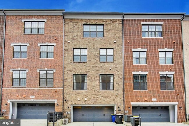 Building Photo - 517 Windboard Way