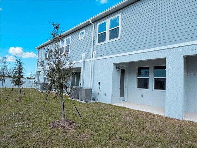 Building Photo - 618 Poppy Ln