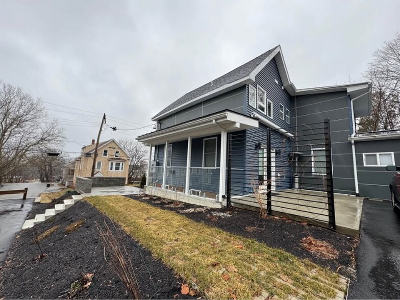 Building Photo - 25 6th St