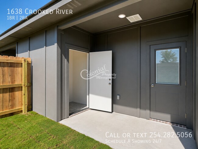Building Photo - 1638 Crooked River