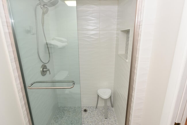 Building Photo - 901 Seafarer Cir