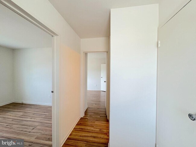 Building Photo - 9503 Hagel Cir