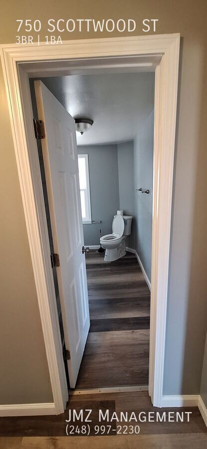 Building Photo - 750 Scottwood St