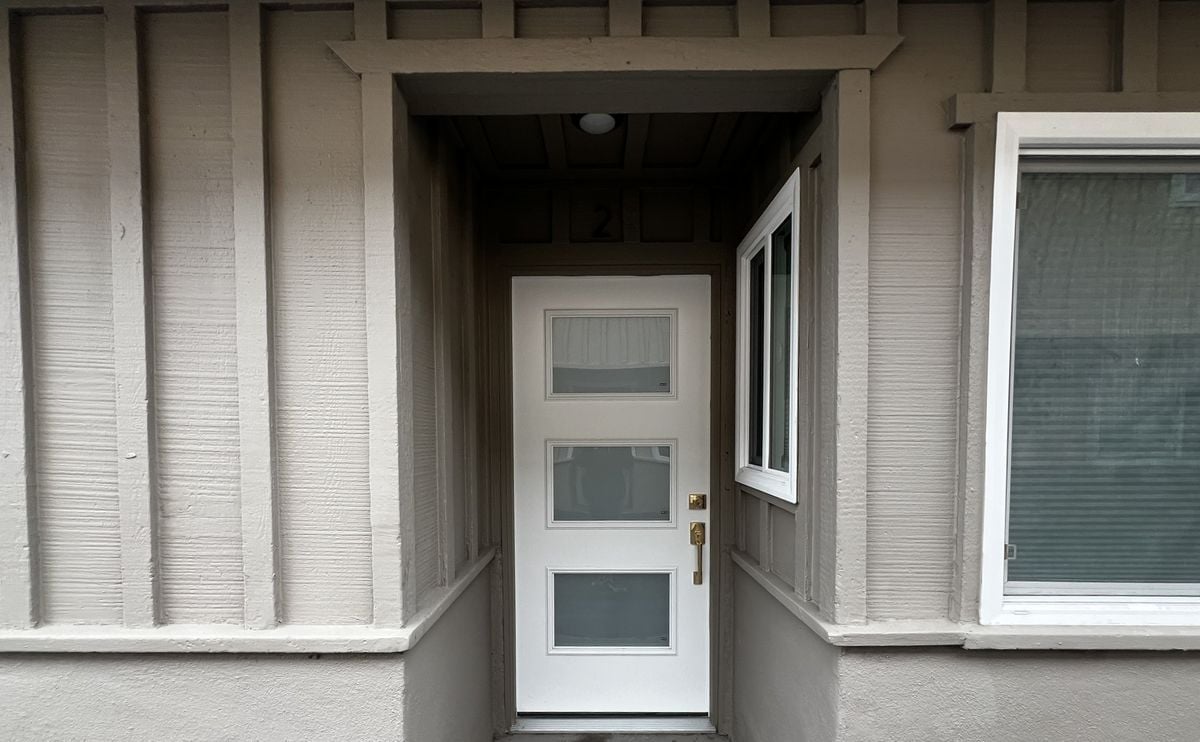 Building Photo - 13811 La Pat Pl