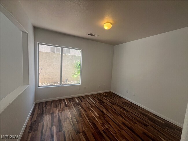 Building Photo - 8629 Copper Falls Ave