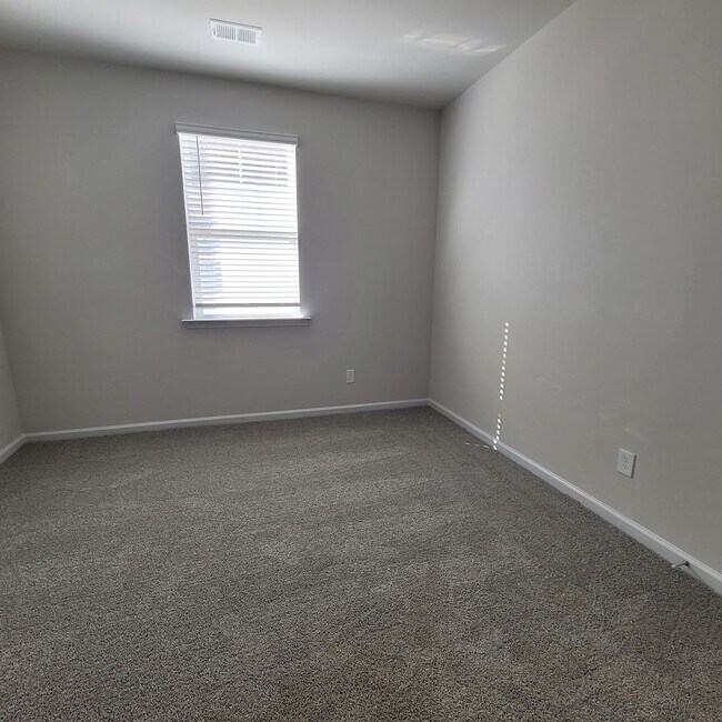 Building Photo - Brand New 4 bedroom, 2 bathroom house located in the desirable Brunswick Forest community in Leland