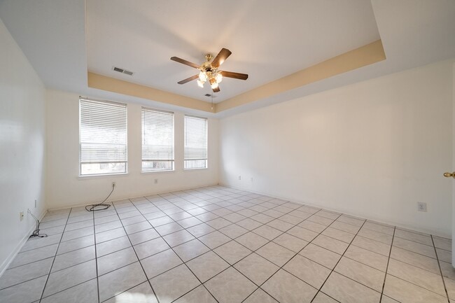 Building Photo - 3627 Heritage Colony Dr