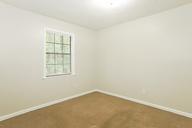 Building Photo - Charming 3-Bedroom Home in Martinez, GA