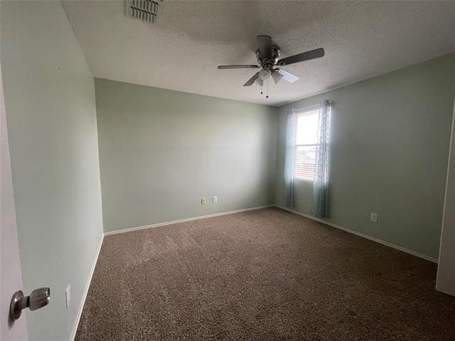 Building Photo - 2900 Sheridan Ln