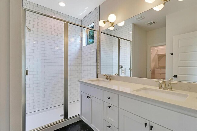 Building Photo - 6409 Berkman Dr
