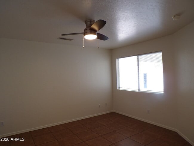 Building Photo - 610 S Azure Dr