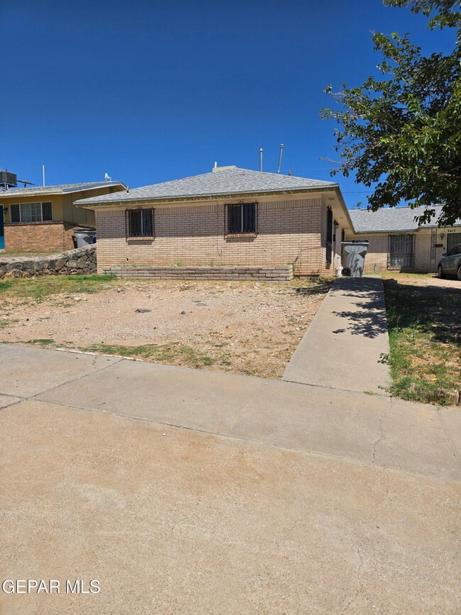 Building Photo - 3415 Wickham Ave
