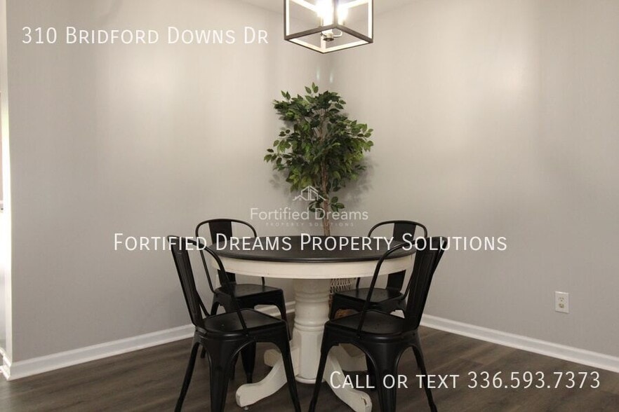 Building Photo - 310 Bridford Downs Dr