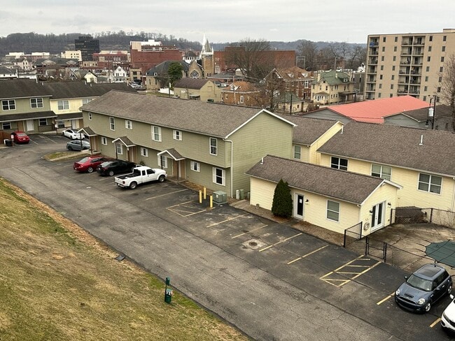 Building Photo - Avery Court