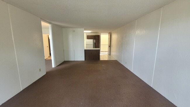 Building Photo - Newly Upgraded Spacious 1 Bedroom Apartment in the Ridgecrest Complex.