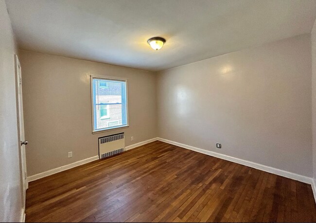 Bedroom - 353 N Grove St